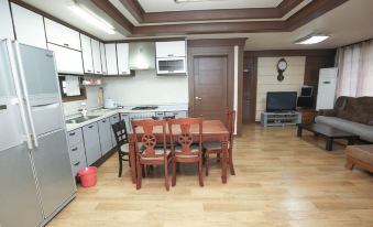 Taean Feel House