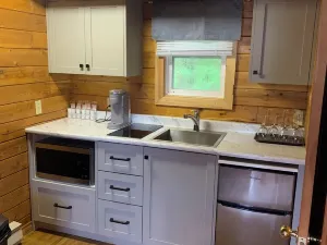 Glenora Inn & Distillery