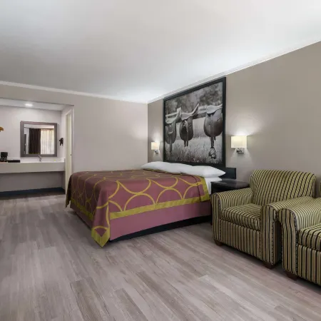 Super 8 by Wyndham Longview/North Hotels in Longview