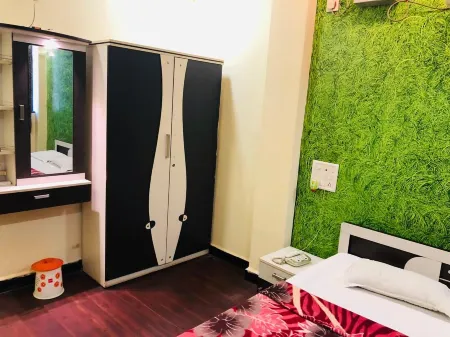 Shanti the Grand Palace Отели в г. Ратнагири