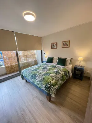 Lindo Estudio con parking gratis アルトゥーロ・メリノ・ベニテス国際空港周辺のホテル