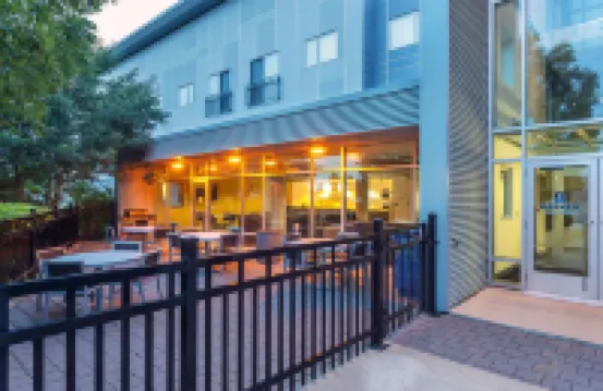 巴克套房南港 住宿飯店