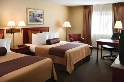 Quality Inn & Suites Albuquerque Midtown - University Area Hotels near Walgreens