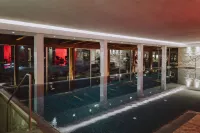 Kitzhof Mountain Design Resort - Pools
