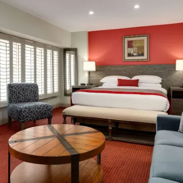 Ramada by Wyndham Oakland Downtown City Center Hotels near Oakland Museum of California