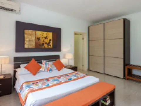 Praslin Paradise Hotels in Praslin Island