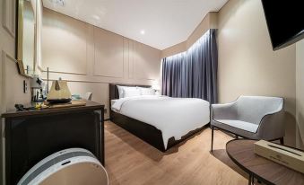 Incheon Nonhyeon Sorae Port Brown Dot Hotel