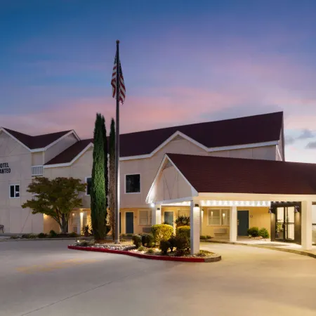 Hotel Manteo, Trademark Collection by Wyndham