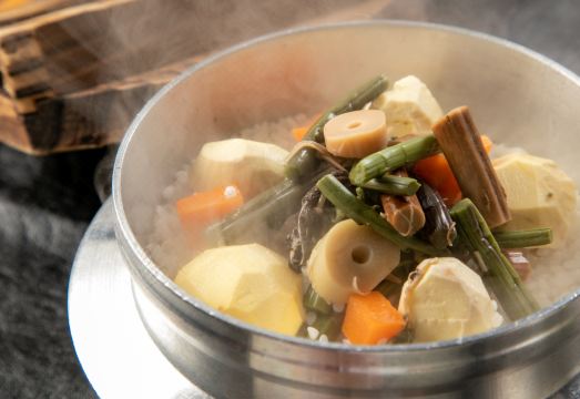1. 료칸 야마메 온..
