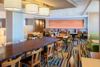 Fairfield Inn & Suites by Marriott North Bergen - Breakfast