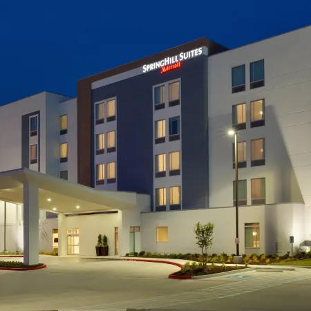 SpringHill Suites Houston Northwest Отели рядом с достопримечательностью «Виллоубрук»