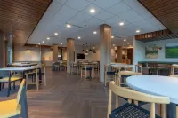 Fairfield Inn & Suites Revelstoke - breakfast