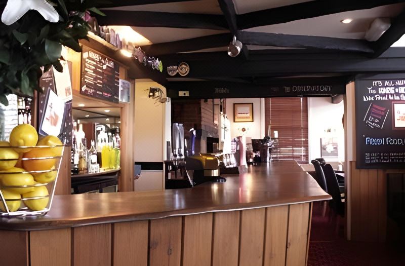 Hare and Hounds Newbury photo 5