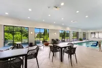 Hampton Inn Milford - Pool