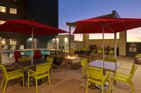Home2 Suites by Hilton Turlock - Uima-altaat
