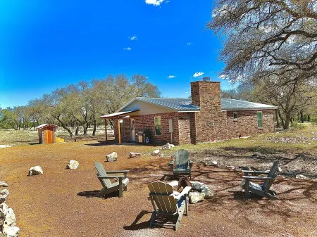 Double T Ranch House Отели в г. Кимбл