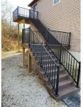 Bright 2-bedroom lake view home