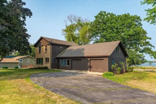 Beautiful lake home on Lake Koshkonong فنادق في Lake Koshkonong