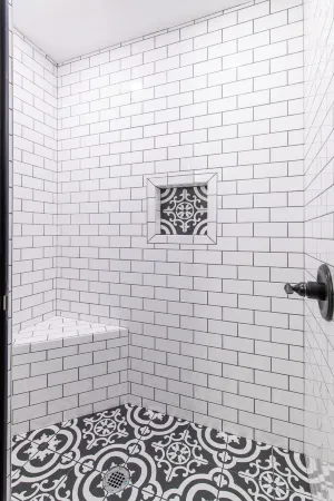 The House On Main-Sleeps 16/ Historic Home/ KHP 11min/ Ark 30min/ Walk Downtown