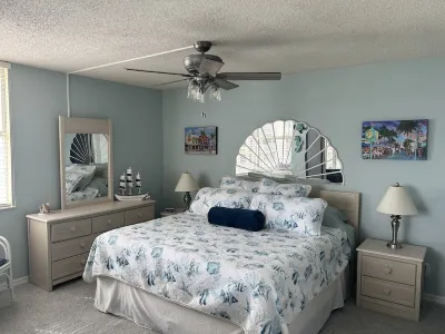 Beautiful 1-bedroom gulf view beach condo with sunrise & sunset views! EBTC Estero Island 주변 호텔