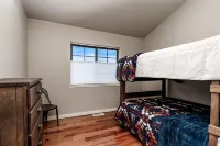 Cowboy Cabin on Cooper Hotels in Carbon County