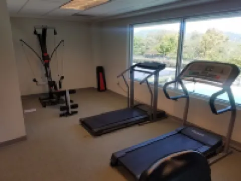 Bristol Speedway Condo- Centrally located Hard Rock Casino, Downtown, Speedway