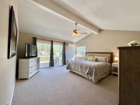 Cozy Townhome on Plumas Pines