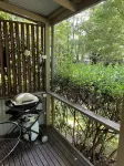 Shadybrook alpine cottage one bedroom No 3 in gardens adjoining the Ovens River