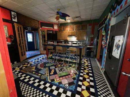 Rental House located TWO minutes walking distance to Ellicottville town! Отели рядом с достопримечательностью «Watson's Chocolates»