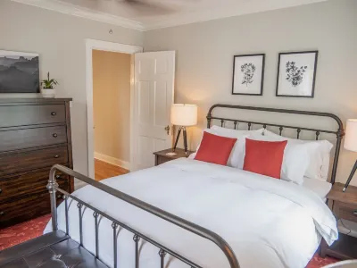 Luxury on Main / South