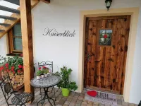 Beautiful apartment at the Etterer with terrace Hotels in Feldkirchen-Westerham