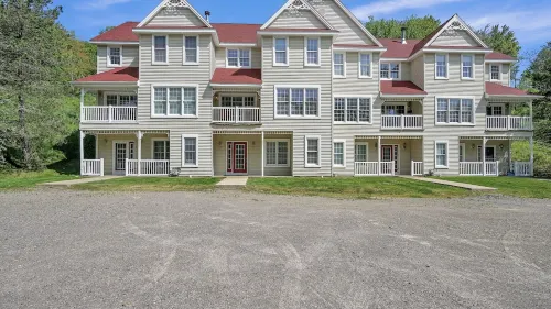 Seasonal or Nightly- Convenient to everything in Ellicottville- Luxury Fox Ridge