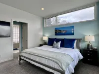 Luxury Riverside Home Near Oval Beach w/ Boat Dock
