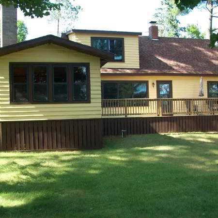 Spacious newly remodeled pet-friendly home
