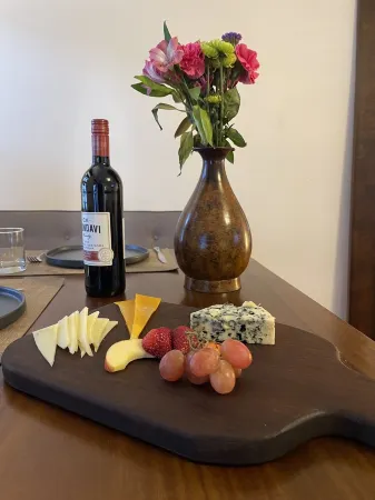 Biergarten Hideaway - Center of Downtown Blowing Rock - NEWLY LISTED Отели в г. Blowing Rock