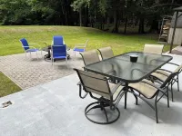 Inn Kognito 5  Vacation house hot tub, sauna, walking trails, game room fire pit