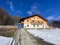 Family mountain chalet, Close to the Brasses ski slopes