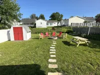 Adorable Gem House in the Gem City! Hotels near Warner Theatre