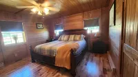 Cozy Country Cabin close to West Union!