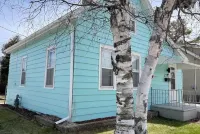 1 Block to the Beach! Firepit, 2 Bikes, Sleeps 4 투 리버스 파크스 앤드 레크리에이션 주변 호텔