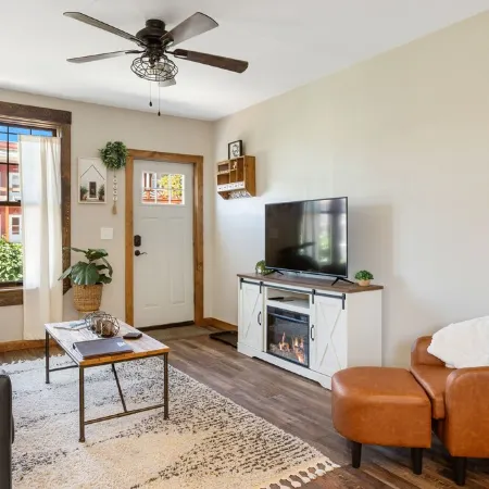 Stylish Uptown Butte Condo - 634