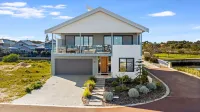 Two-Storey with Marina Views Hotels near Port Geographe Marina