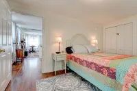 Charming Cottage on quiet street in Historic Eastport