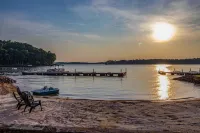 Lake Martin Retreat – Stunning Views, Heated Pool & Private Beach