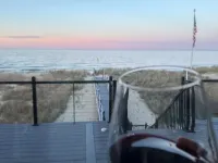 Brand new house on a private beach! Hotels in Bourne