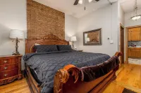 Check It Out! Great Location Large Priv w/Parking Hotels in 