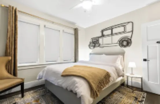 Entire home in Grosse Pointe Park ... Welcome to the MotorcityBnB!