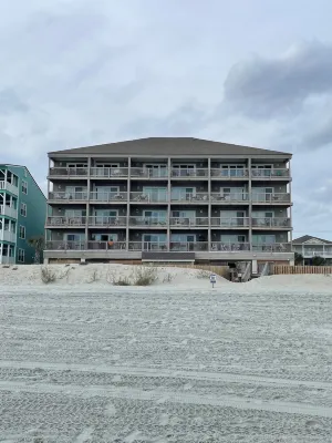 Beautiful Ocean Front Condo Garden City SC