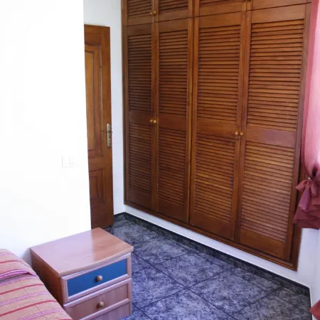 Quiet, bright apartment with stunning views in a small village, with WiFi