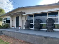 Lucky Charm Cottage in MANJIMUP, Western Australia with farmland views